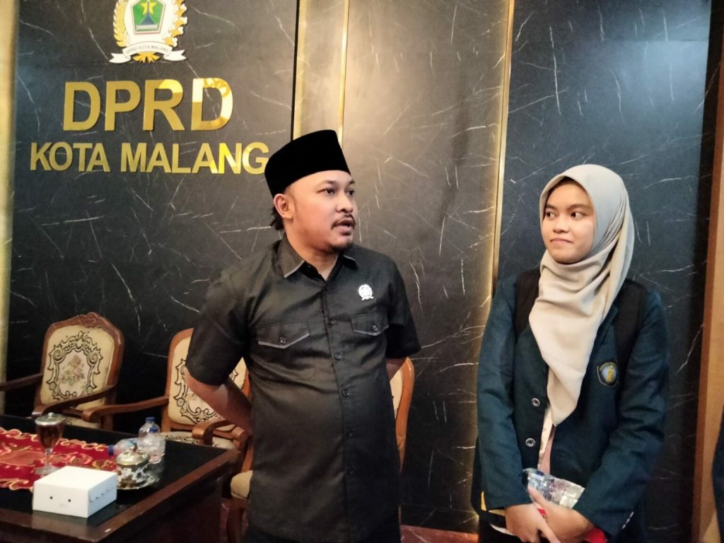 Perda Parkir Baru Malang: Bagi Hasil 60:40, Jukir Pakai QRIS