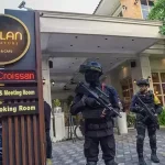 Brankas rahasia berisi uang tunai Rp67 miliar dan emas batangan 74 kilogram yang disita penyidik dalam kasus dugaan korupsi pasokan batu bara.